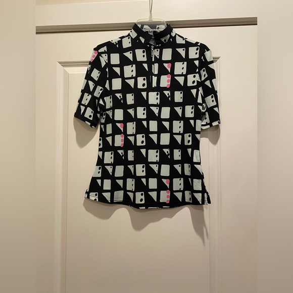 DKNY GOLF NWT Short Sleeves Size-XS - Picture 1 of 5